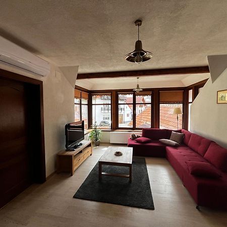 Cozy Apartment Брашов Экстерьер фото
